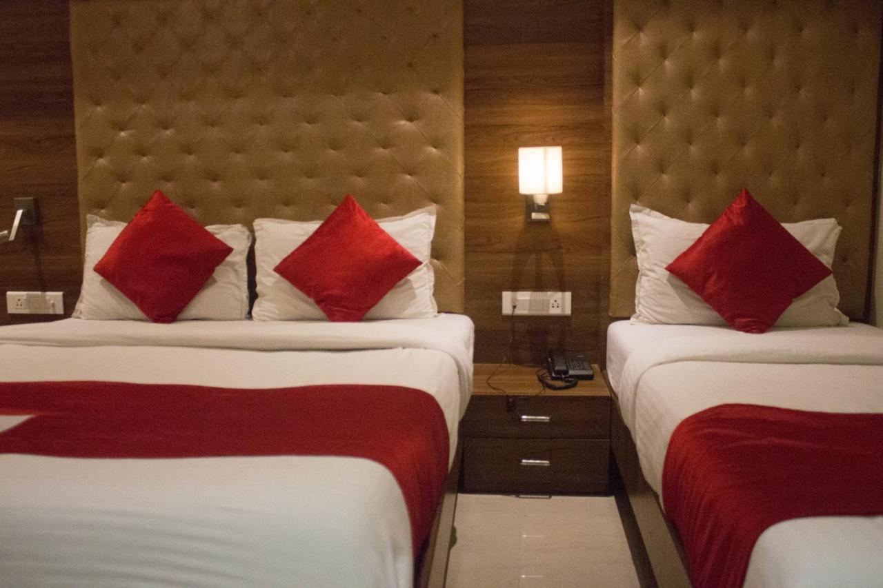 Highland Residency The Boutique Hotel Thane Exteriör bild